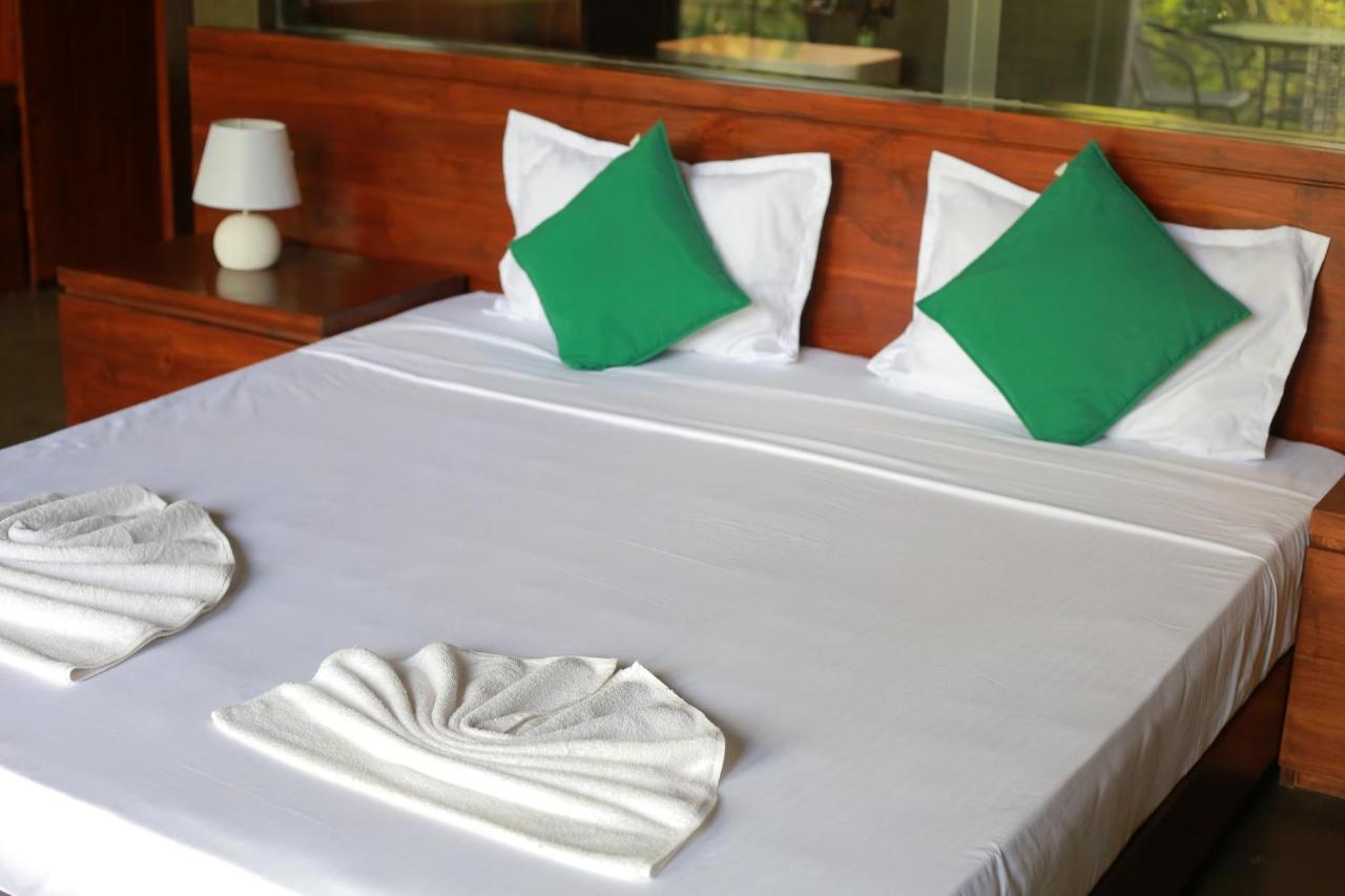 Heaven De Fountain Hotel Avissawella Luaran gambar